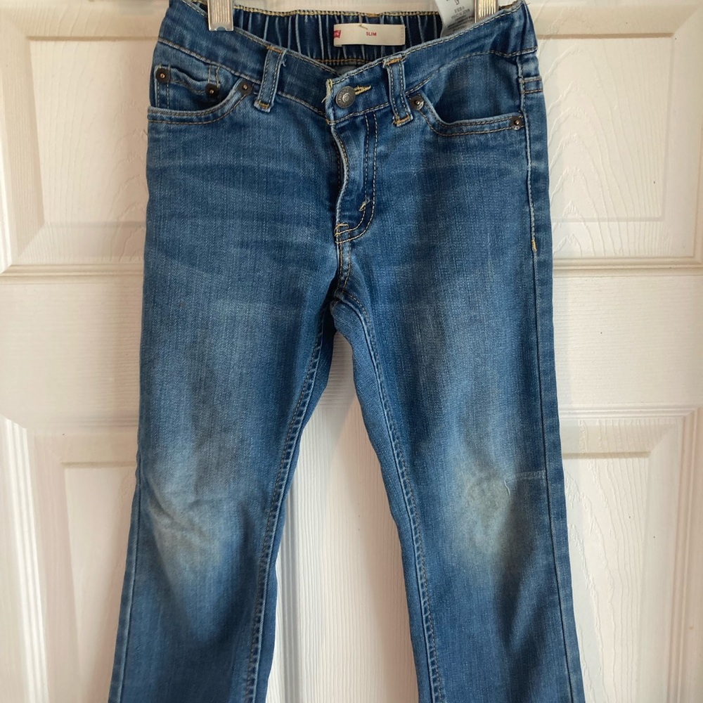 Levi’s slim fit 5t jeans